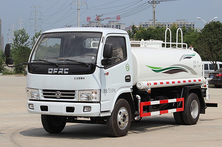 5噸(5方)東風多利卡環衛灑水車圖片 5噸(5方)東風多利卡環衛灑水車圖片