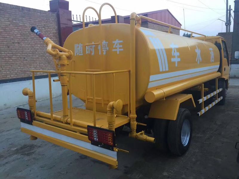 5噸慶鈴五十鈴二手灑水車3