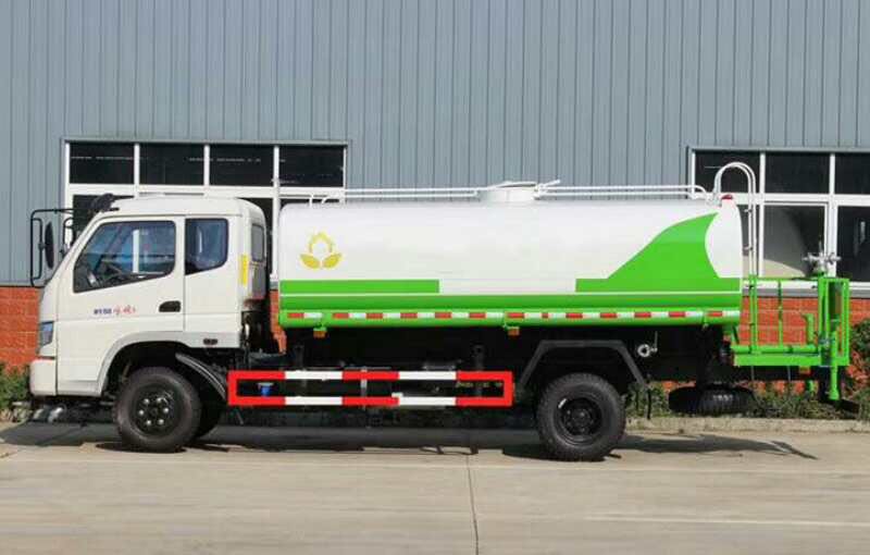 8方灑水車廠家_時(shí)風(fēng)9方不上戶綠化灑水車廠家價(jià)格2