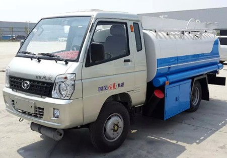 С�͞�ˮ܇ҕ�l_3���r(sh��)�L(f��ng)�L(f��ng)��С�͞�ˮ܇