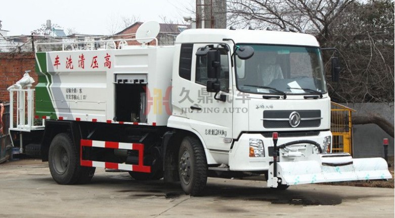 東風(fēng)天錦公路灑水車圖片 東風(fēng)天錦公路灑水車圖片