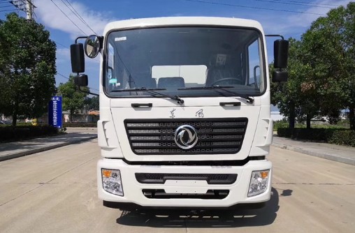 15方灑水車報價_東風錦程12噸|15噸綠化灑水車廠家價格2