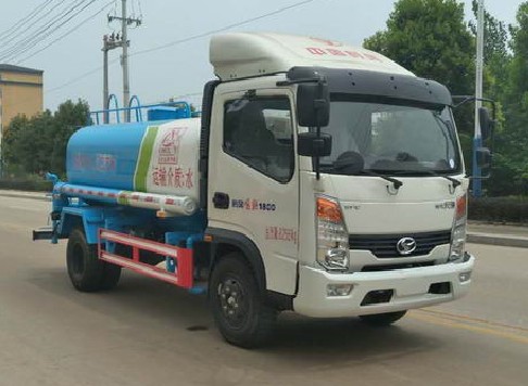 五方灑水車多重_時風風馳5方綠化灑水車廠家價格2