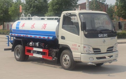 小型灑水車需要什么駕駛證_東風(fēng)多利卡2.5噸藍(lán)牌小型灑水車3