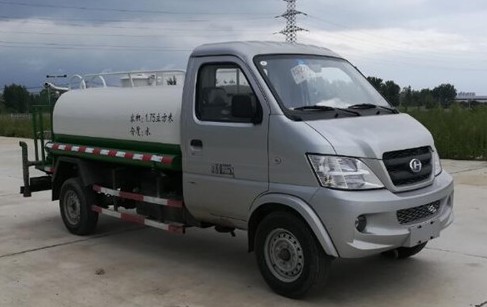 國五昌河藍(lán)牌2噸綠化灑水車廠家價(jià)格3