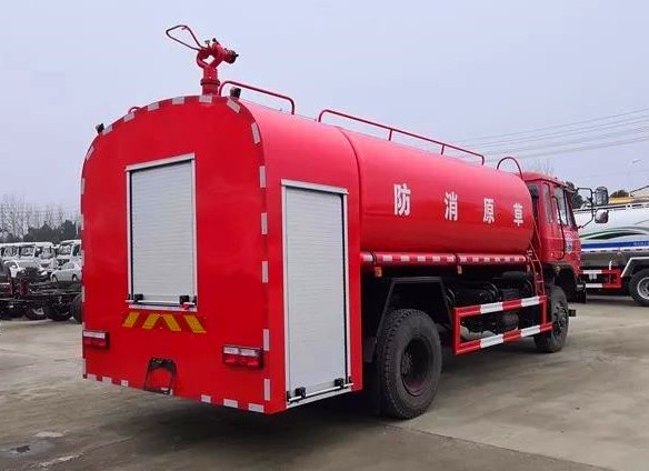 東風四驅消防灑水車圖片 東風四驅消防灑水車圖片