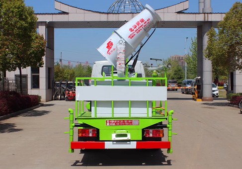 凱馬2噸藍(lán)牌灑水車圖片 凱馬2噸藍(lán)牌灑水車圖片