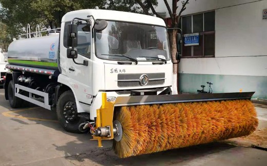 12方東風天錦帶除雪滾刷灑水車圖片 12方東風天錦帶除雪滾刷灑水車圖片