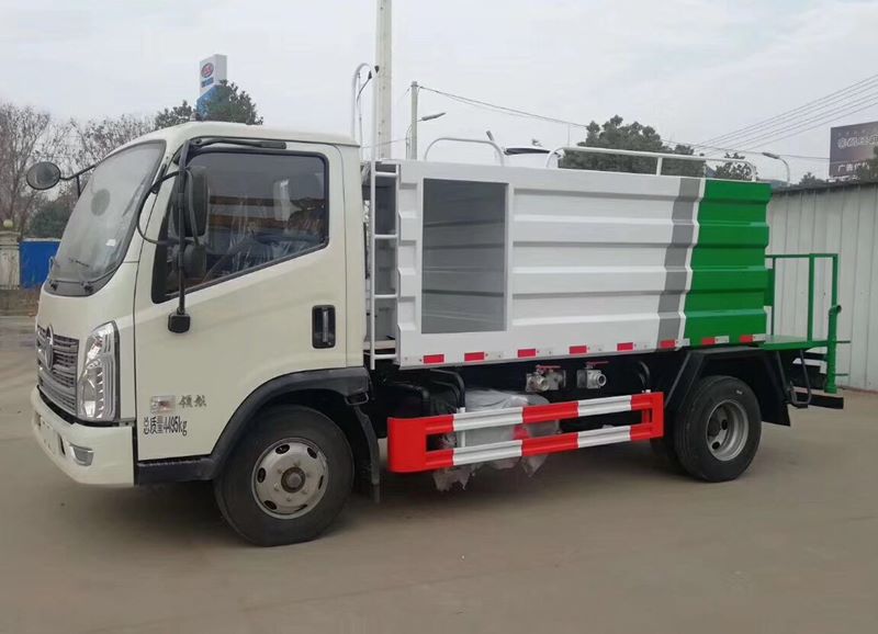 藍(lán)牌灑水車報(bào)價(jià)_國(guó)六福田時(shí)代領(lǐng)航5方藍(lán)牌抑塵車廠家價(jià)格3