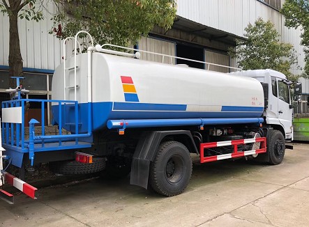 國(guó)六15方東風(fēng)隨專(zhuān)D913灑水車(chē) 國(guó)六15方東風(fēng)隨專(zhuān)D913灑水車(chē)