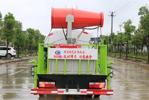 國六5方東風福瑞卡帶霧炮灑水車圖片 國六5方東風福瑞卡帶霧炮灑水車圖片