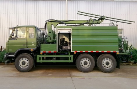 東風六驅光伏板清洗車,專業清洗太陽能板!3