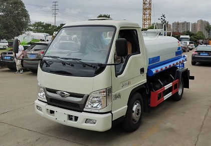 3噸灑水車價(jià)錢_國(guó)六3方福田小卡之星2藍(lán)牌綠化灑水車廠家價(jià)格3