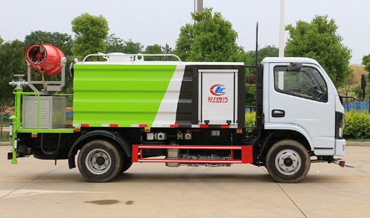 藍(lán)牌灑水車價(jià)格查詢_國六東風(fēng)小福瑞卡5噸抑塵車廠家價(jià)格-程力抑塵車2