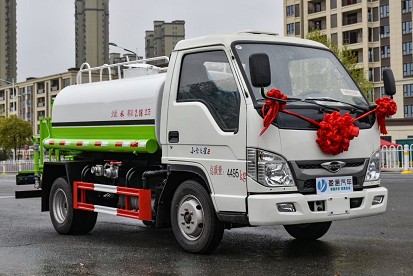 3����ˮ܇(ch��)�����X(qi��n)һ�_(t��i)_��(gu��)��2.7������r(sh��)��С��֮��2�{(l��n)�ƾG����ˮ܇(ch��)�S�҃r(ji��)��