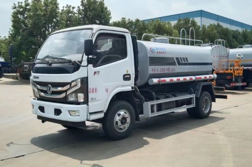 東風(fēng)5方灑水車(chē) 東風(fēng)5方灑水車(chē)