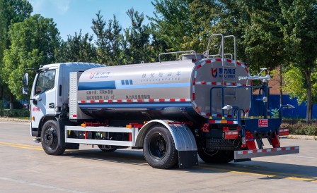 東風福瑞卡混合動力6.81方灑水車 東風福瑞卡混合動力6.81方灑水車