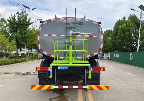 15方陜汽德龍L5000灑水車_陜汽德龍15方灑水車價(jià)格4